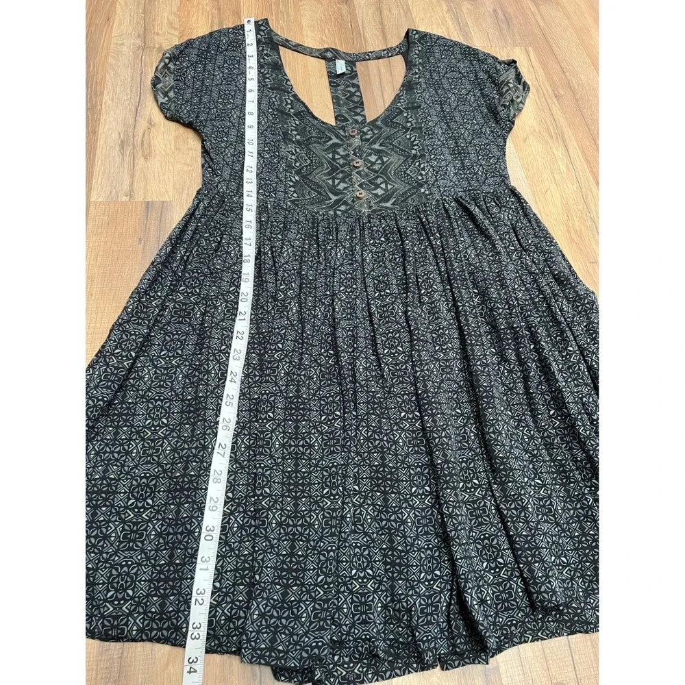 Free‎ People Black Geometric Boho Skater Dress – Size Small – 100% Rayon - Picture 7 of 9